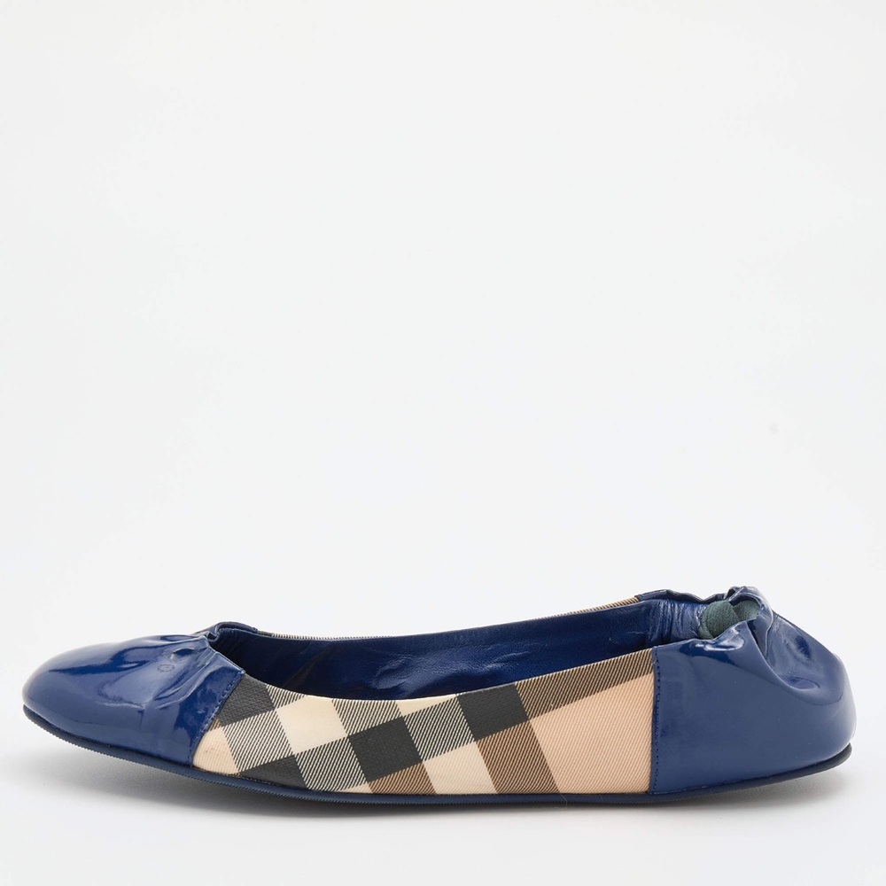 Burberry Blue/Beige Nova Check PVC and Patent Leather Scrunch Ballet Flats (6.5)